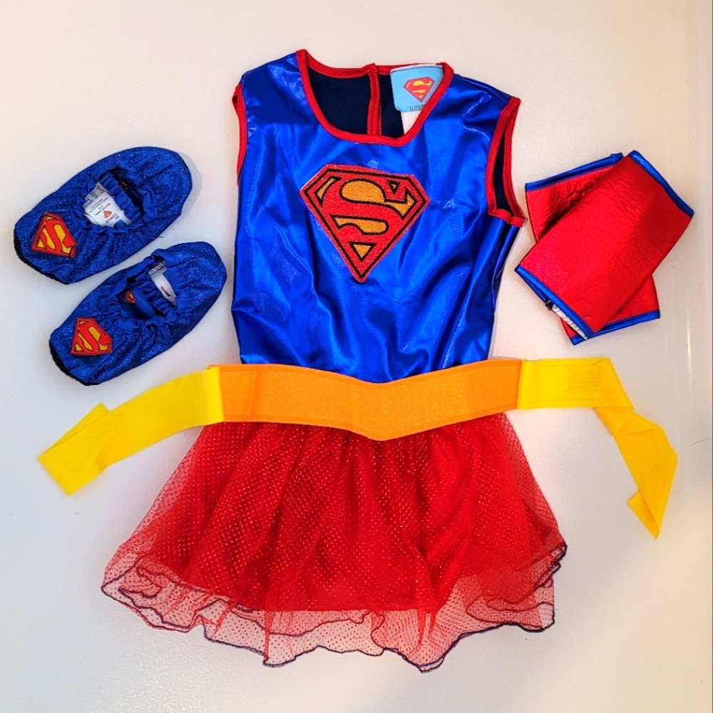 Girls Deluxe Super Hero Woman Rubies Halloween Costume with Cape Size Small